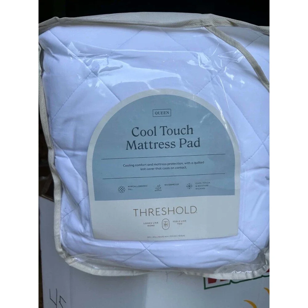 Threshold Queen Cool Touch Cooling Mattress Pad Waterproof Hypoallergenic 18in